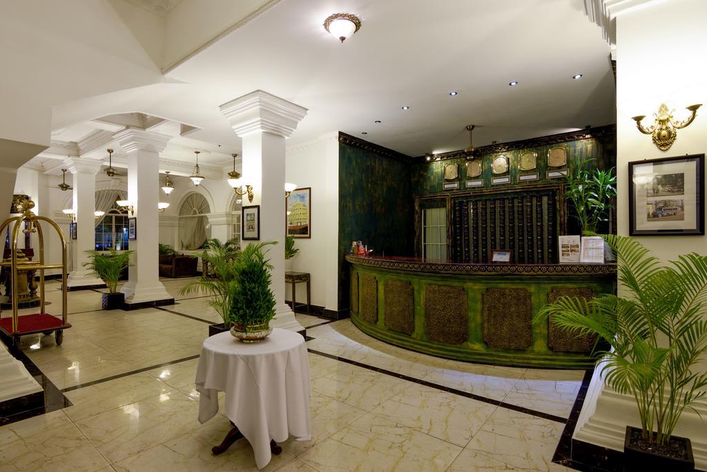 Le Grand Palais Boutique Hotel Phnom Penh Bagian luar foto