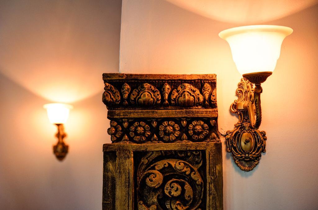 Le Grand Palais Boutique Hotel Phnom Penh Bagian luar foto