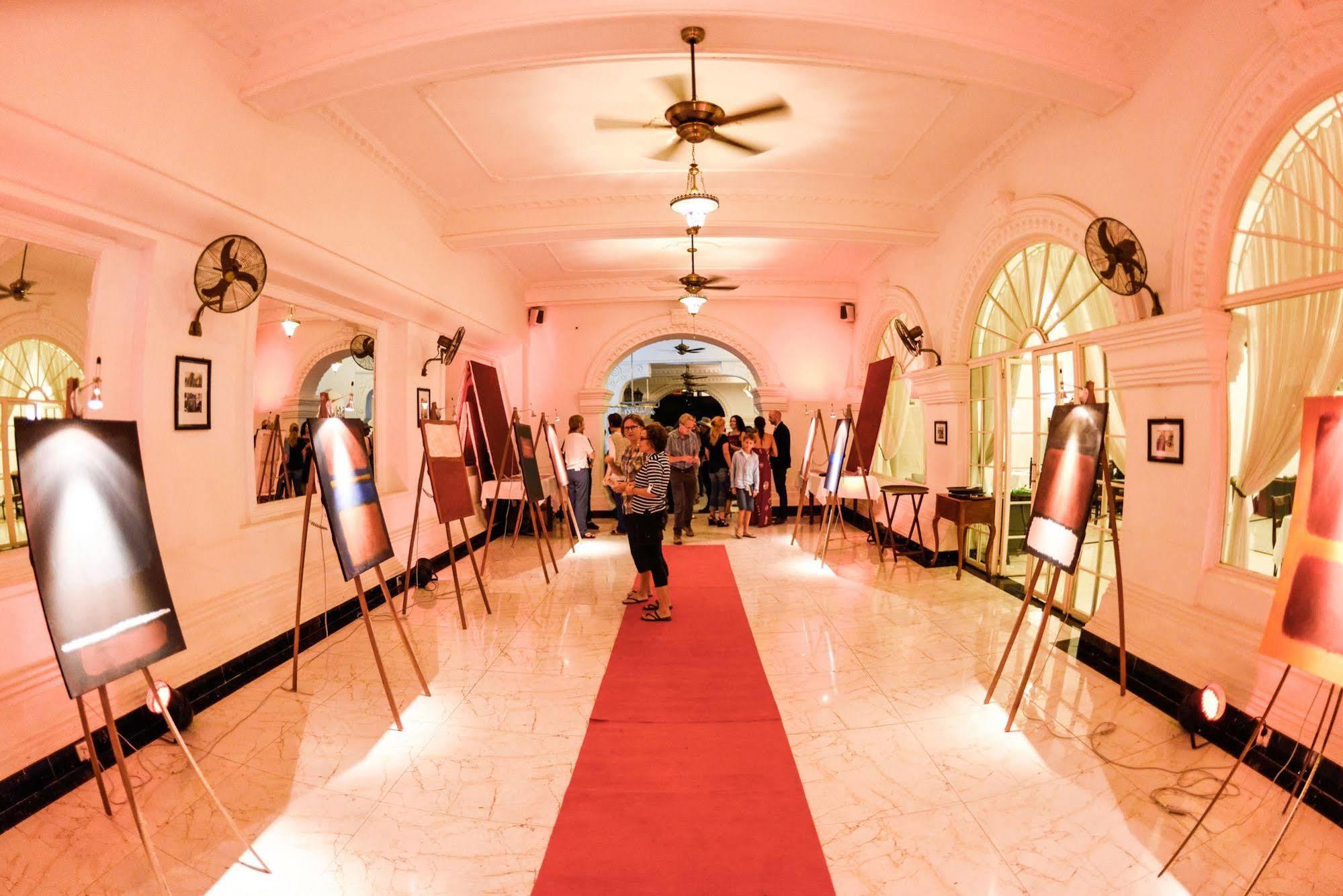 Le Grand Palais Boutique Hotel Phnom Penh Bagian luar foto