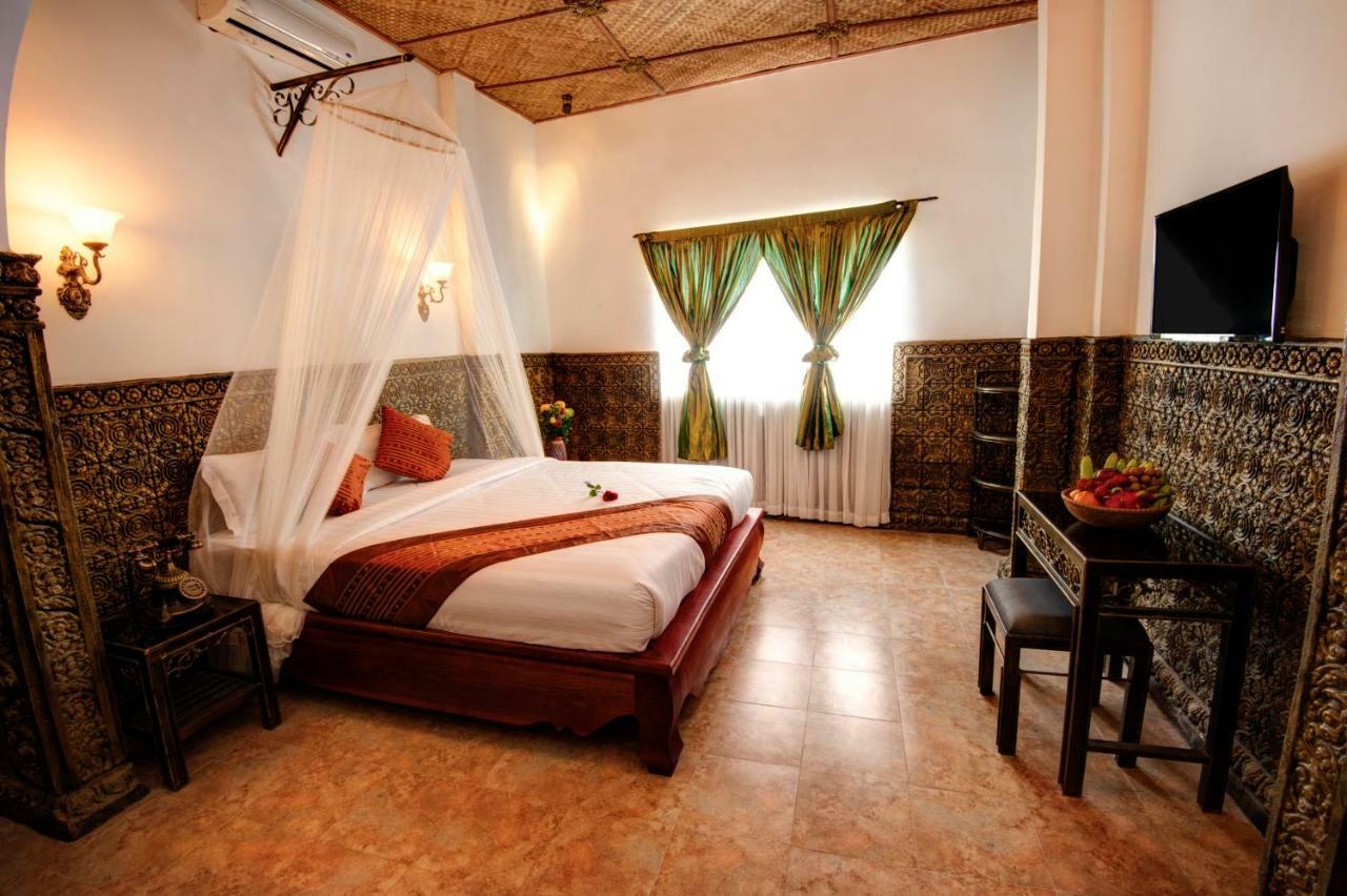 Le Grand Palais Boutique Hotel Phnom Penh Bagian luar foto