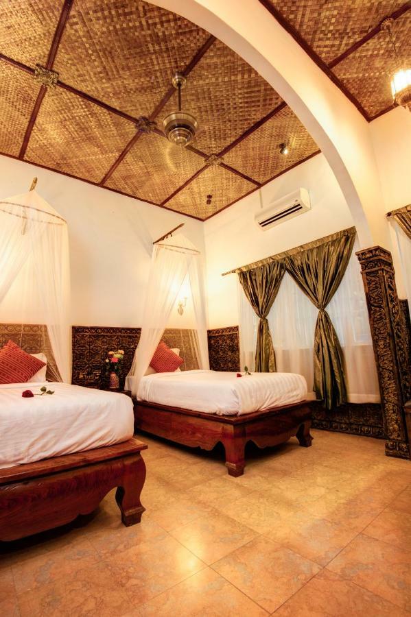 Le Grand Palais Boutique Hotel Phnom Penh Bagian luar foto